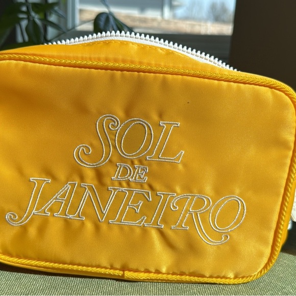Sol de Janeiro Brazilian Play Duo W/Travel Bag - Picture 2 of 4